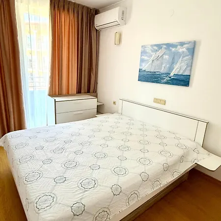 Apartment Spacious Crystal *